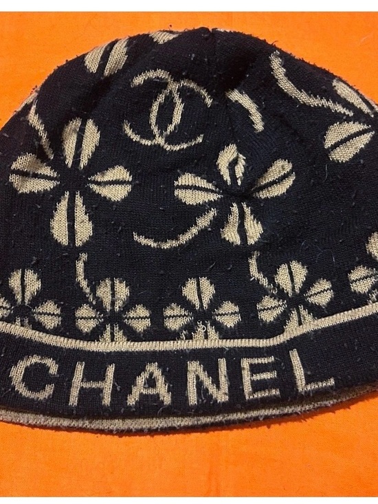 CHANEL Accessories - Vintage CHANEL-CLOVER~ CC~ LOGO BEANIE - HAT - CAP